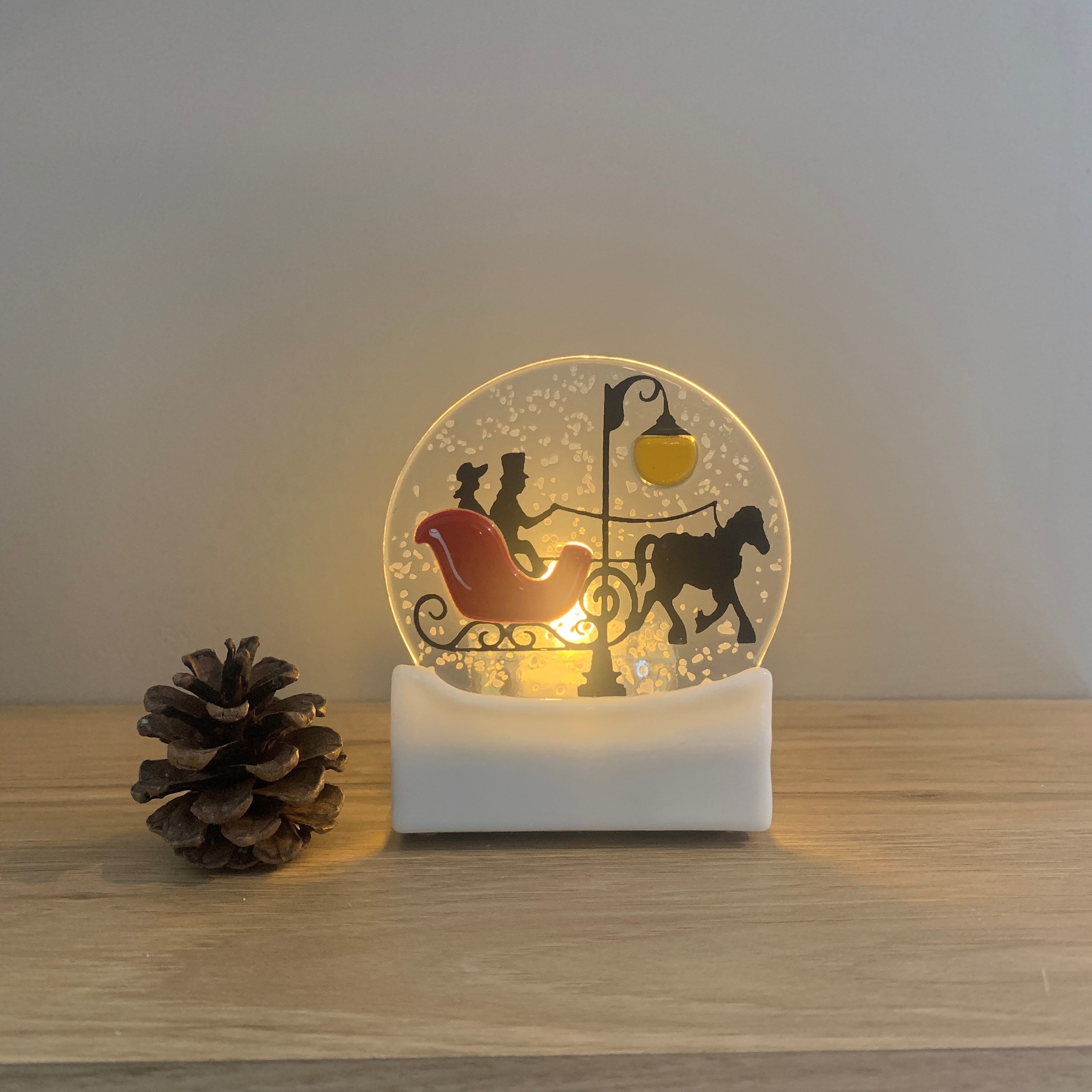 Boule de neige / Snow globe - CARIOLE