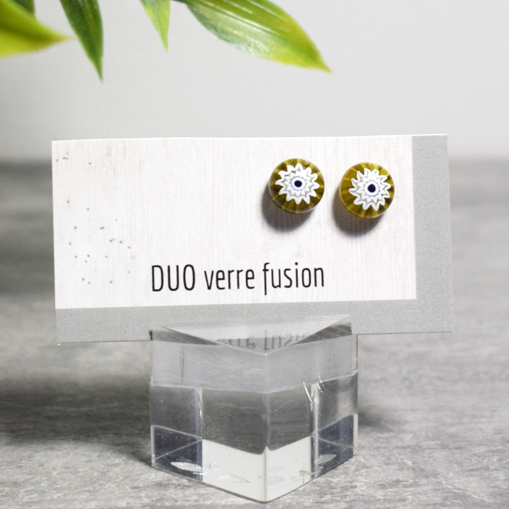 32. Billes d'oreilles