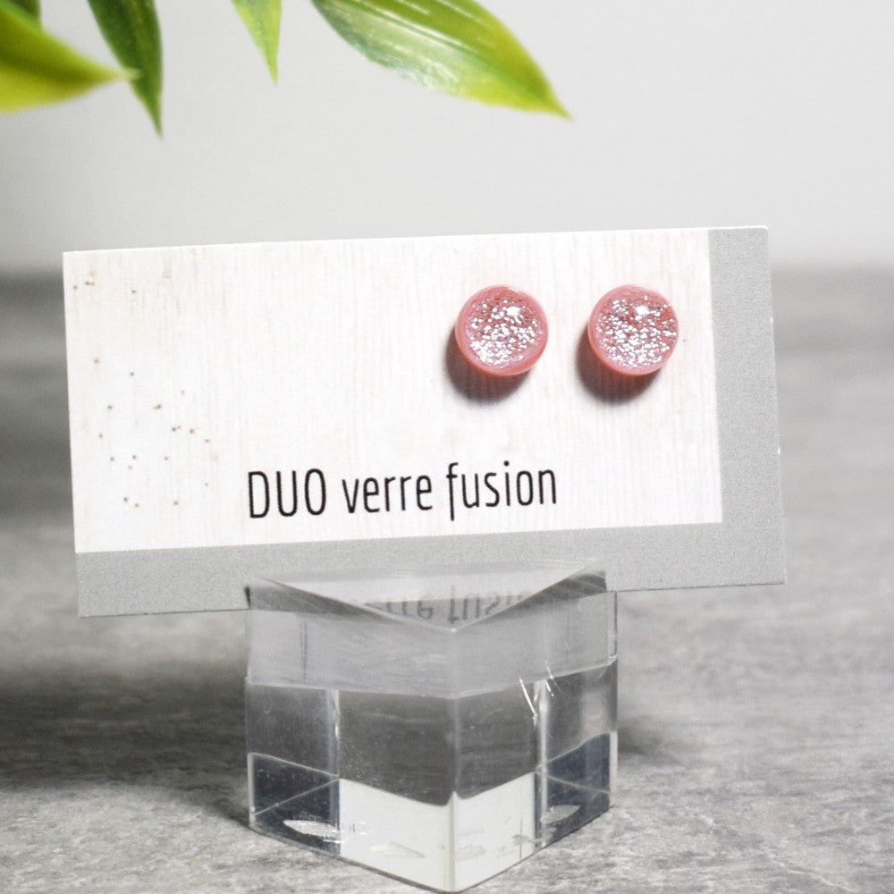 65. Billes d'oreilles