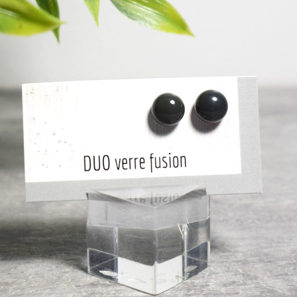 80. Billes d'oreilles