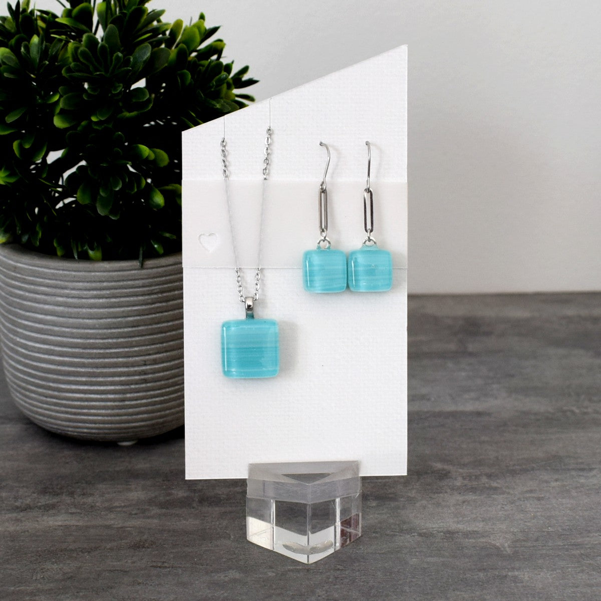 Boucles d'oreilles et pendentif